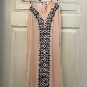 Pink dress with lace detail design